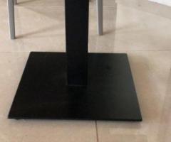 Base tavolo in metallo verniciato nero con piastra piatta 40×40 cm - 3